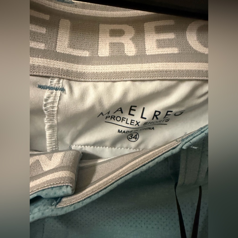 Maelreg Performance Golf Shorts - Picture 3 of 5